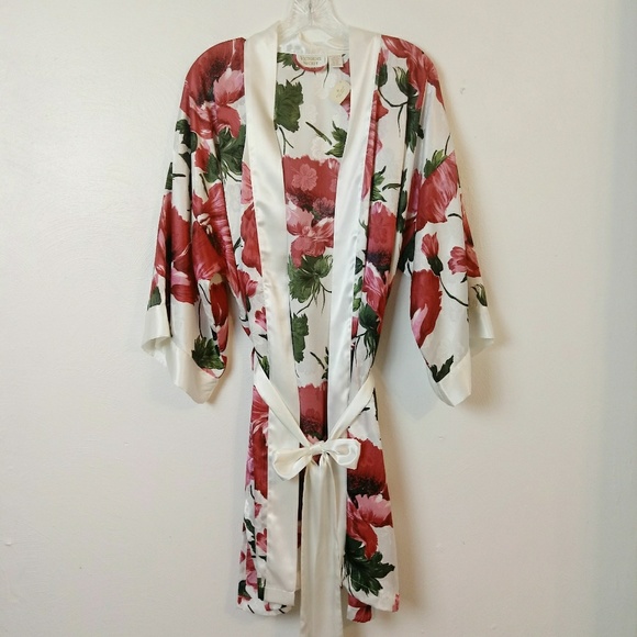 Victoria's Secret Other - Vintage Victoria's Secret Poppy Flowers Robe Silky